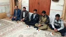 دانشجویان بسیجی دانشگاه آزاد زاهدان با خانواده شهید «غلامعلی هدایتی فر» دیدار کردند