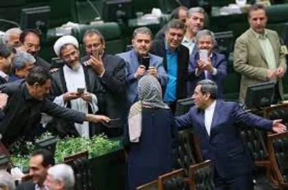 عزت ايران با  رشادت&zwnj;ها و از خودگذشتگي&zwnj;ها حاصل شده است/ رفتار اخير نمايندگان مجلس، خاطر مردم را مكدر كرد