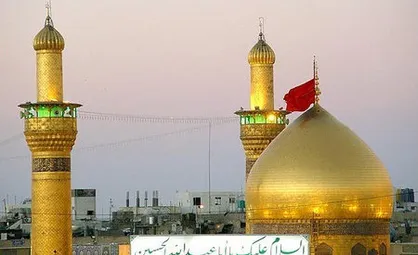نصب گنبدجدیدحرم امام حسین(ع) بر روی گنبدفعلی
