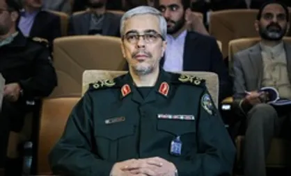 سرلشکر باقری از پایگاه شکاری وحدتی دزفول بازدید کرد