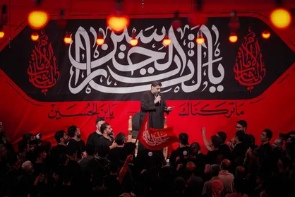 عزاداری اربعین حسینی در عمود ۷۶۲ جاده نجف به کربلا
