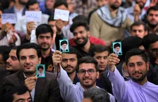 دانشجویان با پیروی از بیانات رهبر انقلاب از پرداختن به حواشی بپردازند