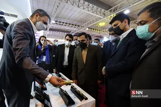 بازدید وزیر ارتباطات از نمایشگاه تلکام ۱۴۰۰