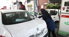 شرق: حذف سهمیه‌بندی بنزین و گرانی ناگهانی، هر دو اشتباه بود