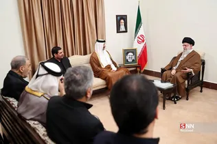 شیخ تمیم بن حمد آل ثانی امیر قطر و هیئت همراه، عصر امروز در دیدار با رهبر انقلاب اسلامی، به نمایندگی از دولت و ملت این کشور، ضایعه درگذشت رئیس جمهور و وزیر امور خارجه و همراهان ایشان را به حضرت آیت‌الله خامنه‌ای و ملت ایران تسلیت گفت.

