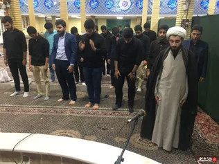 مراسم بدرقه دانشجویان زائر اربعین حسینی دانشگاه صنعتی کرمانشاه، در مزار شهدا کرمانشاه برگزار شد