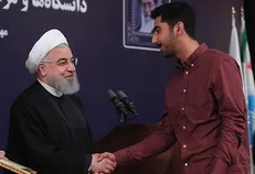 رئیس جمهور در مراسم آغاز سال تحصیلی جدید از نفرات برگزیده کنکور ۹۸ تقدیر کرد