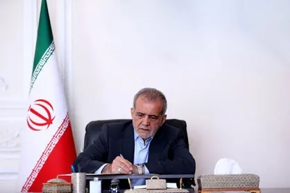 عبدالعلی&zwnj;زاده نماینده پزشکیان دراجرای سیاست&zwnj;های توسعه دریامحور شد