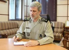 وزیر دفاع: برای تقویت قدرت پدافند هوایی کشور تلاش می‌کنیم