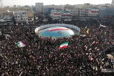 ملت انقلابی ایران ثابت کرد که مشکلات داخلی هیچگاه راه حل بیرونی ندارد