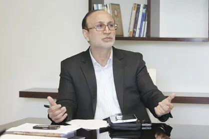 ملکی: دیوار دلالی مانع &laquo;جهش تولید&raquo; است/ سیاست&zwnj;های اقتصادی نیازمند تغییر اساسی/ اقتصاد ایران در چه بخش&zwnj;هایی مزیت دارد؟