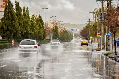 وزش تندباد و احتمال وقوع رگبار و سیلاب/گردشگران از رودخانه&zwnj;ها فاصله بگیرند