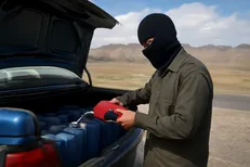 سوخت قاچاق تهدیدی برای اقتصاد و امنیت در خراسان جنوبی