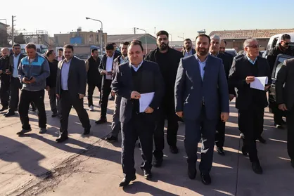 تعیین تکلیف ۱۵ همت کالا در اموال تملیکی/ترخیص بیش از ۱۷ هزار وسیله نقلیه از گمرکات تهران