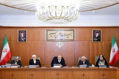تصویب بسته حمایتی دولت برای احیای بنگاه&zwnj;های آسیب&zwnj;دیده از جنگ و صیانت از اشتغال