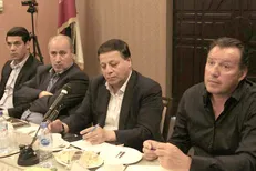 آخر و عاقبت پنهان کردن ویلموتس از خبرنگاران و مردم