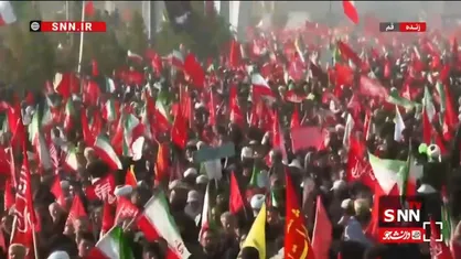قم پرچم سرخ انتقام را از تهران تحویل گرفت + فیلم