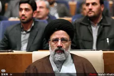 آقای رئیسی؛ خواستار پیگیری جدی پرونده‌های فساد هستیم/ فکری به حال زورگویان و گردنکشان کنید