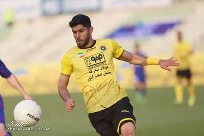 ستاره سپاهان وارد باشگاه پرسپولیس شد