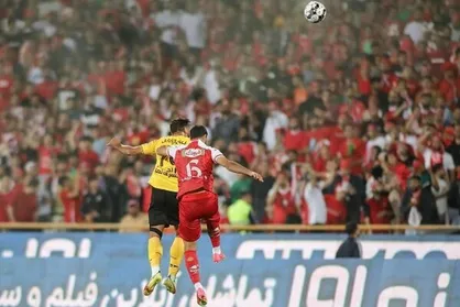 دیدار سپاهان و پرسپولیس فقط با هواداران خانم