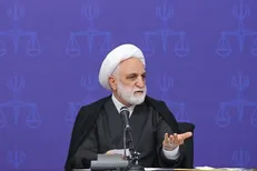 نامهٔ هشت بسیج دانشجویی دانشگاه‌های تهران به رئیس قوهٔ قضائیه/ بانگ عقب‌گرد به گوش می‌رسد!
