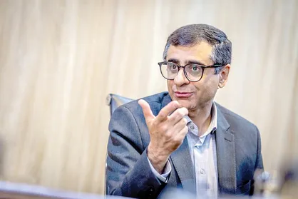 کشور برای رهایی از دام رشد سطح پایین، نیازمند حجم عظیمی از سرمایه گذاری است