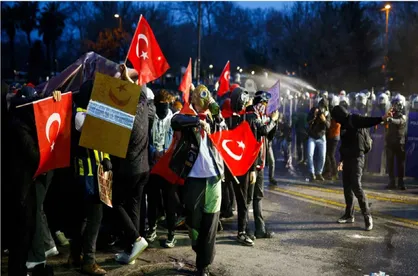 شعله&zwnj;ور شدن دوباره اعتراضات در دانشگاه&zwnj;ها و مدارس ترکیه علیه اردوغان