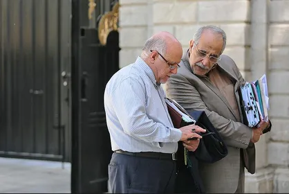 مجلس حریف سهم نجومی شرکت نفت از صادرات نفت و گاز می&zwnj;شود؟ / نجومی&zwnj;خواری در تاریکی!
