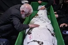 مدافع حرمی که اجازه زیارت حرم حضرت زینب را نداشت! + عکس
