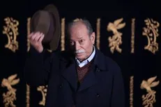 علی نصیریان: بازیگران ما مردم‌داری را فراموش نکنند!