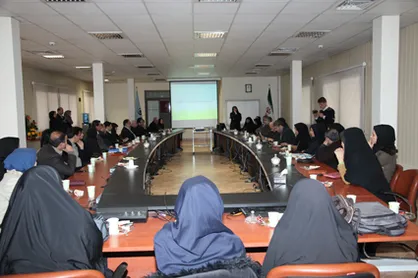 تعریف استاد دانشگاه شیکاگو از برابری زن در اسلام/ غرب درک درستی از اسلام ندارد