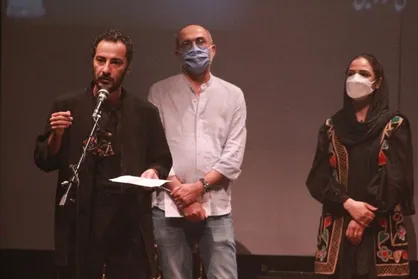 نوید محمدزاده: در جشنواره تئاتر دانشگاهی دلی رای دادیم