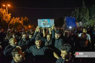 پیکر پاک و مطهر شهید مدافع حرم بی سر عبد الله اسکندری شامگاه جمعه چهاردهم مردادماه 1401 در جمع عزاداران حسینی کانون رهپویان وصال شیراز با حضور چشمگیر مردم قدرشناس شیراز تشییع شد.