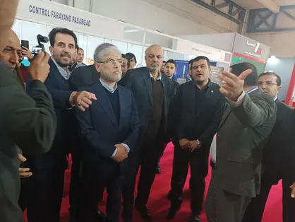 وزیر علوم در نمایشگاه پژوهش: قانون ۲ درصدی پژوهش هنوز اجرا نشده است