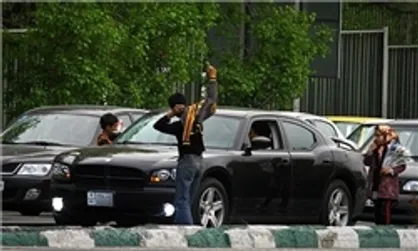 تشدید شکاف طبقاتی در دولت روحانی/ پولدارها چندبرابر فقرا درآمد دارند؟+جدول