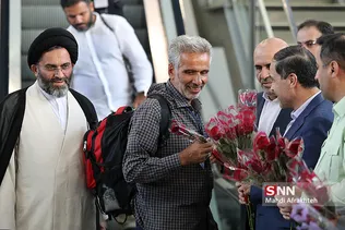 بازگشت اولین کاروان حجاج از سفر حج