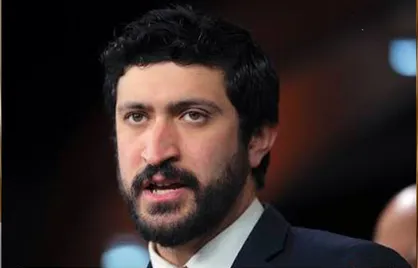 برای اولین بار در ۵۰ سال گذشته کنگره ایالات متحده از یک رئیس جمهور خواسته به جنگ پایان دهد