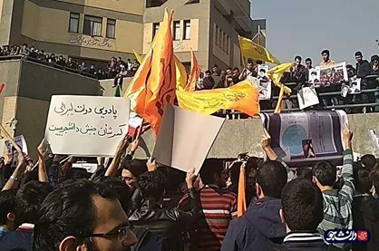 مسبب اصلی شکل&zwnj;گیری تجمع دانشگاه امیرکبیر &laquo;انجمن ترقی&zwnj;خواه&raquo; بود/ بی&zwnj;حرمتی وقیحانه به پرچم
