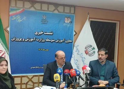 آذرکیش:هدف ما آموزش مهارت&zwnj;های شغلی و هنری به شش میلیون دانش&zwnj;آموز در هر سال است