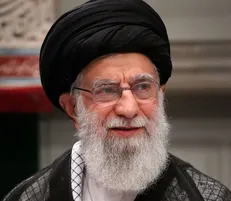 دغدغه بی انتهای رهبرانقلاب برای فعالیت درمورد دفاع مقدس: اگر 50 سال هم برای دفاع مقدس کار بشود بنظرم زیاد نیست + فیلم