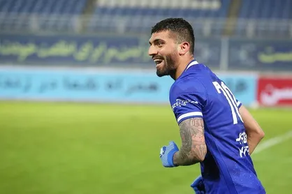 استوری محمد دانشگر در خصوص طرح موزاییکی پرسپولیسی&zwnj;ها+عکس