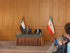 عراقچی: تحت فشار و تحریم با هیچ کس مذاکره نمی کنیم/ وزیر خارجه لبنان گفت لغو پروازهای تهران - بیروت فنی است نه سیاسی + فیلم