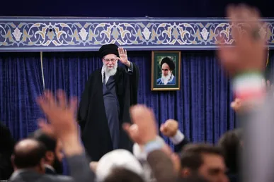 «پیشرفت علمی بدون آزادی و نشاط سیاسی ممکن نیست»؛ نگاهی به دیدگاه رهبر شهید درباره نسبت علم و فضای دانشگاهی