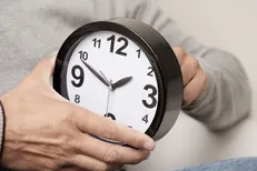تغییرات اساسی ساعت کاری ادارات و بانک ها از اول مهرماه