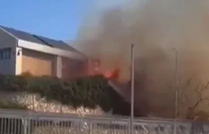 برخورد موشک&zwnj;های حزب الله به شهرک صهیونیستی شلومی در شمال فلسطین اشغالی