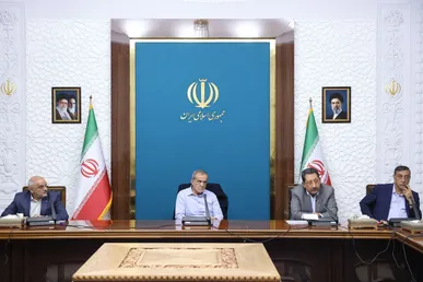 پزشکیان: همه دستگاه‌ها برای تامین برق موردنیاز صنایع همکاری کنند