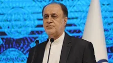 نائب رئیس مجلس: نگرانی مردم مقدس است/ مسئولان هم مثل مردم فکر می‌کنند