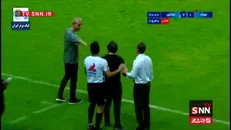 درگیری لفظی شدید خداداد عزیزی و یحیی گل‌محمدی پس از گل دوم تراکتور