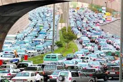 ترافیک سنگین در آزادراه&zwnj;های کرج- تهران و کرج-قزوین در جریان است