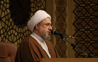 آیت الله اراکی: تمدن اروپایی هویت زن را تغییر داد
